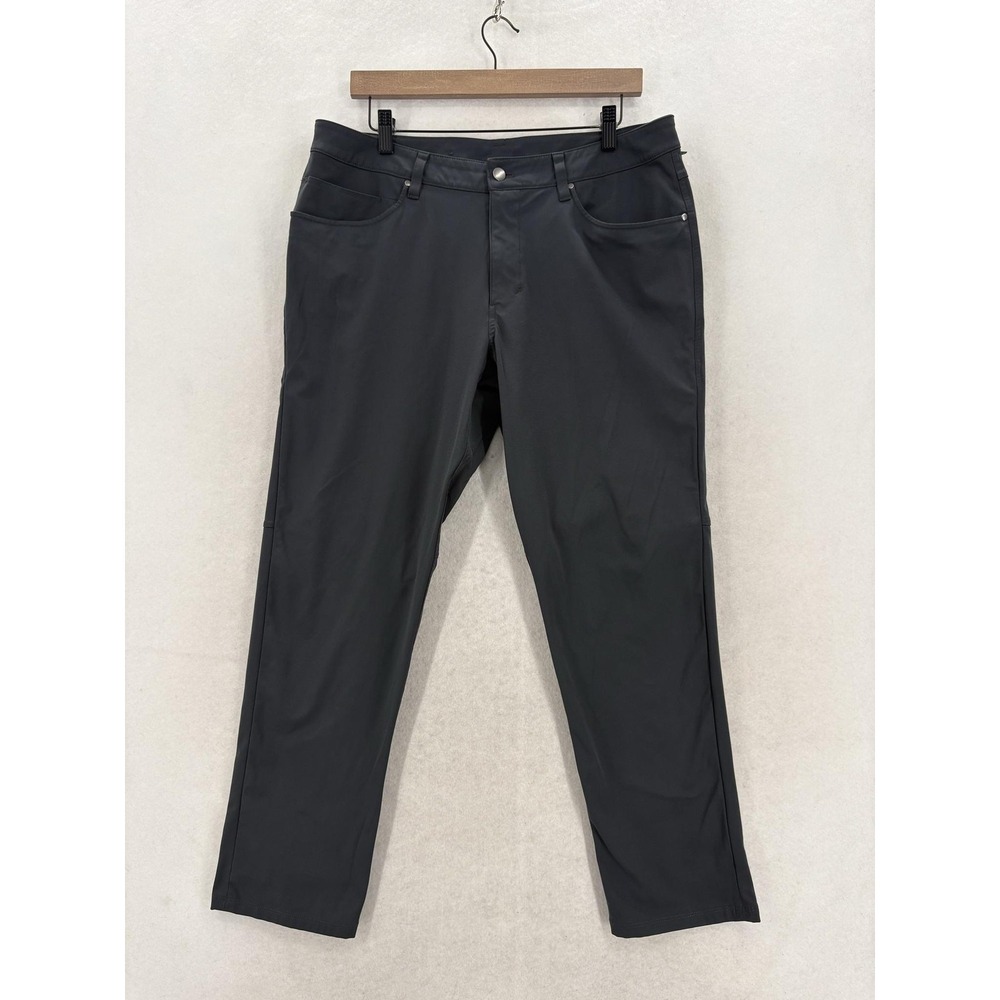 Lululemon ABC Pants Mens 34 Short Mens Gray Warpstreme Stretch Casual Travel